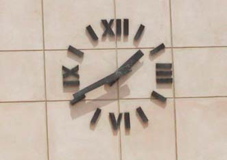 4_feet_foundation_public_school_wall_clock_karachi